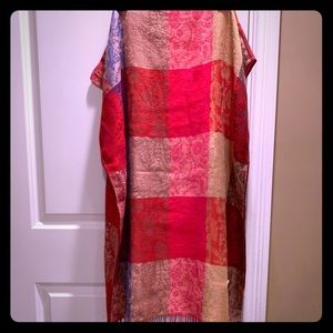 Wrap/ shawl/ scarf